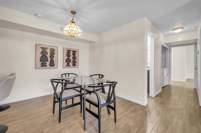 10555 Turtlewood Court 414, Houston, TX 77072