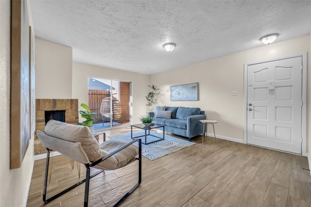 10555 Turtlewood Court 414, Houston, TX 77072