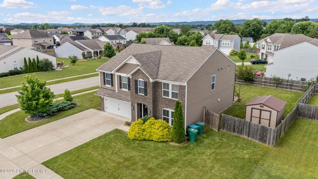 216 Round Rock Dr, Shepherdsville, KY 40165