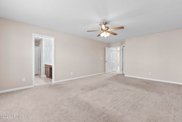 216 Round Rock Dr, Shepherdsville, KY 40165