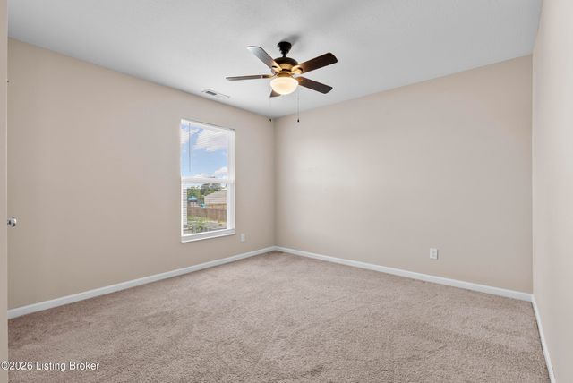 216 Round Rock Dr, Shepherdsville, KY 40165
