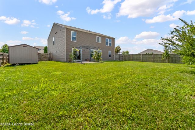 216 Round Rock Dr, Shepherdsville, KY 40165
