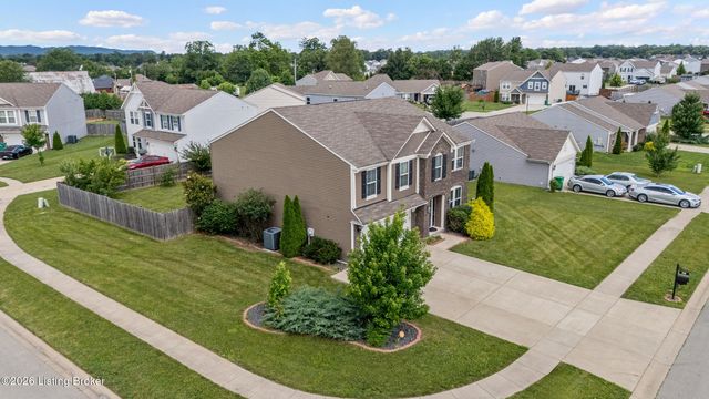 216 Round Rock Dr, Shepherdsville, KY 40165