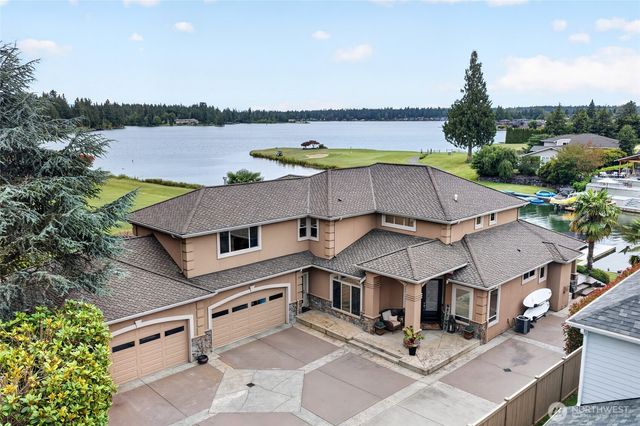 20208 Island Parkway East, Lake Tapps, WA 98391