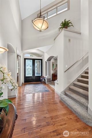 20208 Island Parkway East, Lake Tapps, WA 98391