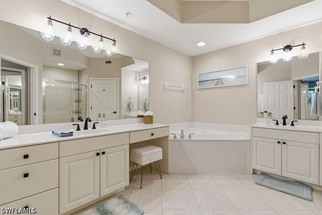 10040 Valiant CT 101, Miromar Lakes, FL 33913