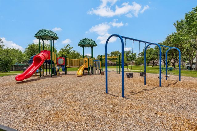 20110 Misty Pines Drive, Humble, TX 77346