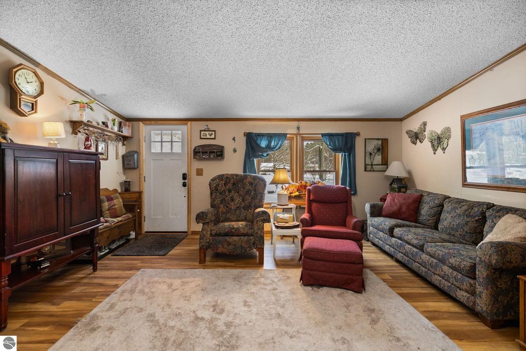 Image 13 of property listing at 4321 Hickory Drive, Traverse City, MI 49684