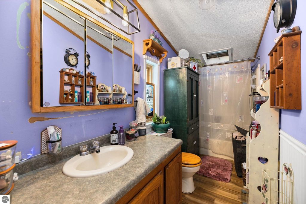 Image 18 of property listing at 4321 Hickory Drive, Traverse City, MI 49684