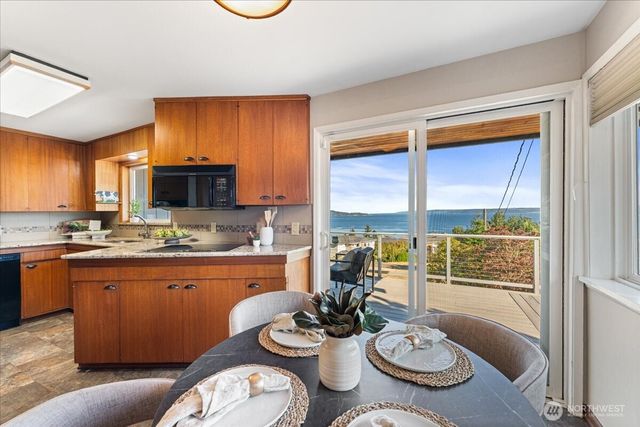 29860 Marine View Drive SW, Federal Way, WA 98023