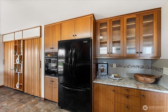 29860 Marine View Drive SW, Federal Way, WA 98023