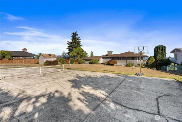 29860 Marine View Drive SW, Federal Way, WA 98023
