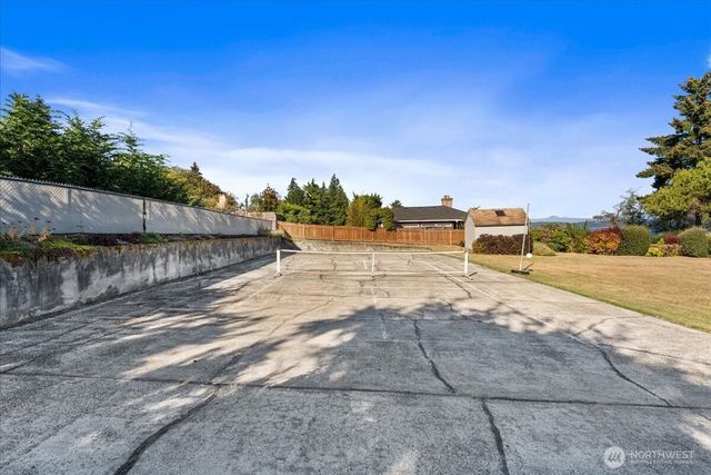 29860 Marine View Drive SW, Federal Way, WA 98023