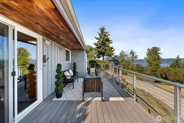 29860 Marine View Drive SW, Federal Way, WA 98023