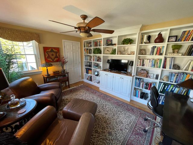 40 Riverview Lane, Centerville, MA 02632