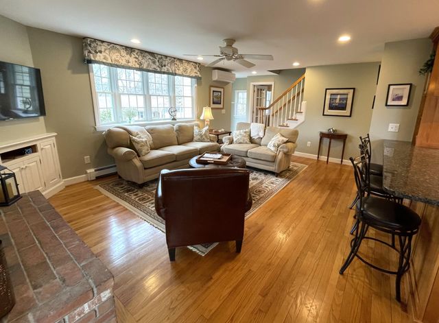 40 Riverview Lane, Centerville, MA 02632