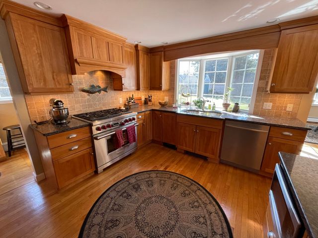 40 Riverview Lane, Centerville, MA 02632