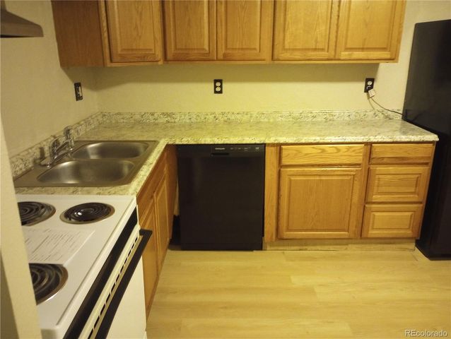 8822 E Florida Avenue 206, Denver, CO 80247