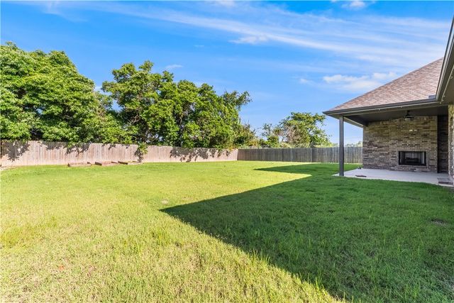 1930 Sunrise Circle, Centerton, AR 72719