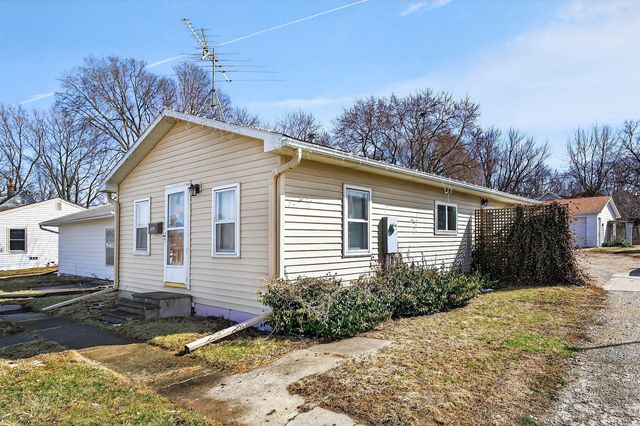 513 E 2nd Avenue, Indianola, IA 50125