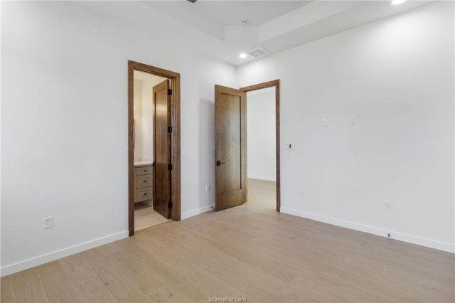 4558 Hicks Lane, Bryan, TX 77845