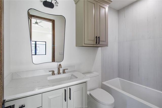 4558 Hicks Lane, Bryan, TX 77845