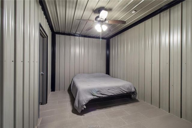 4558 Hicks Lane, Bryan, TX 77845