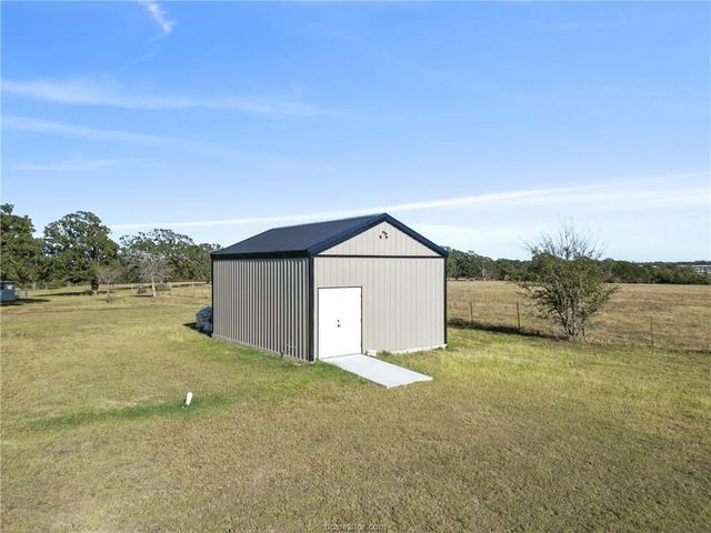4558 Hicks Lane, Bryan, TX 77845