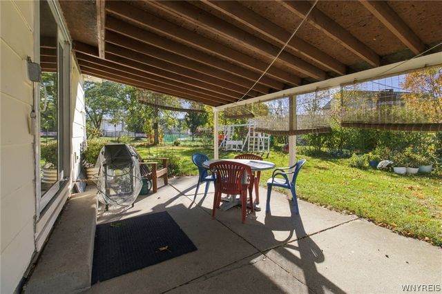123 Ranch Trail West, Amherst, NY 14221