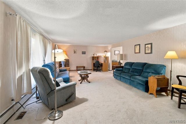123 Ranch Trail West, Amherst, NY 14221