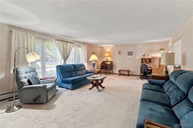123 Ranch Trail West, Amherst, NY 14221