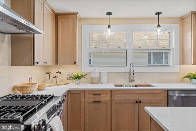 1439 DORCHESTER RD, Havertown, PA 19083