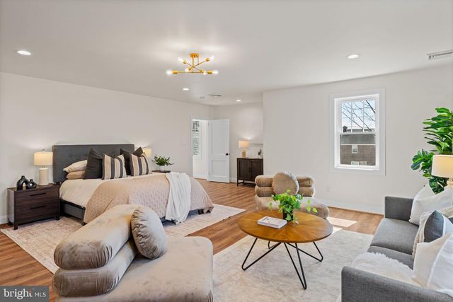 1439 DORCHESTER RD, Havertown, PA 19083