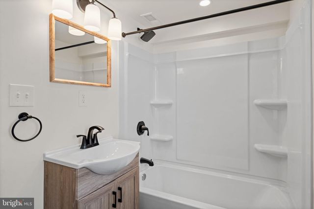 1439 DORCHESTER RD, Havertown, PA 19083