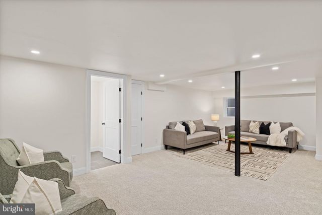 1439 DORCHESTER RD, Havertown, PA 19083