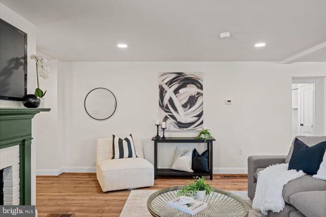 1439 DORCHESTER RD, Havertown, PA 19083