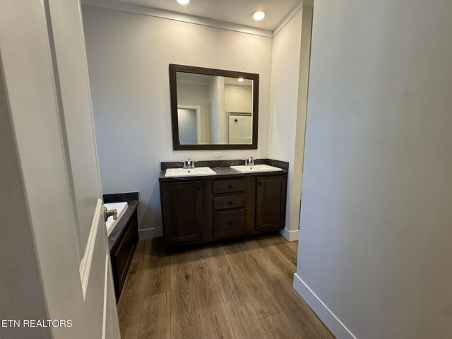 1619 Scenic Drive, Athens, TN 37303