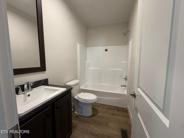 1619 Scenic Drive, Athens, TN 37303