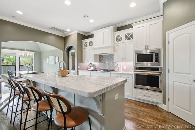 12045 S 68th East Avenue, Bixby, OK 74008