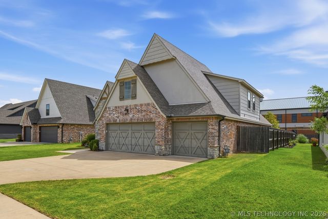 12045 S 68th East Avenue, Bixby, OK 74008