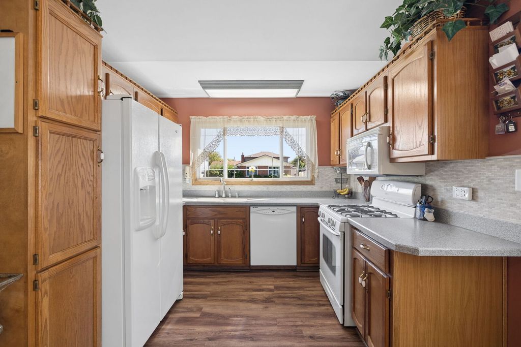 13050 S Spencer Court, Alsip, IL 60803 — photo 2