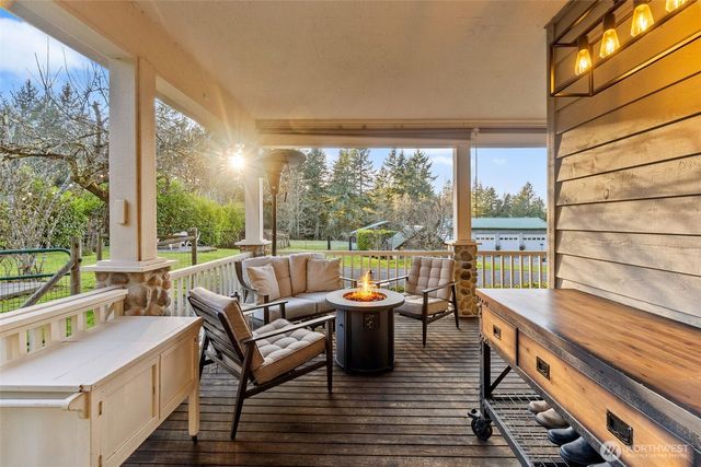 8733 Johnson Point Road NE, Olympia, WA 98516