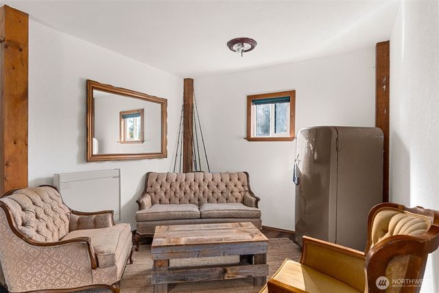 8733 Johnson Point Road NE, Olympia, WA 98516