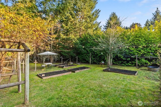 8733 Johnson Point Road NE, Olympia, WA 98516