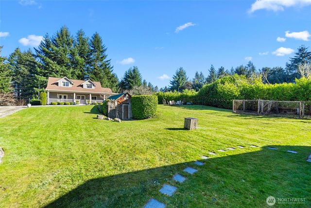 8733 Johnson Point Road NE, Olympia, WA 98516