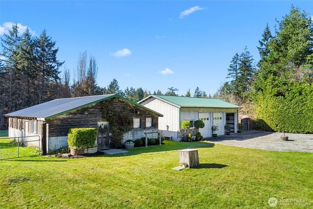 8733 Johnson Point Road NE, Olympia, WA 98516