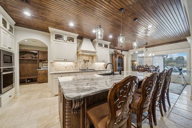 7003 E 91st Street North N, Owasso, OK 74073