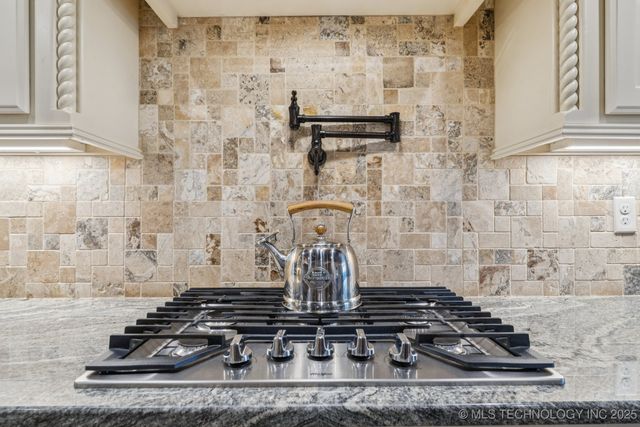 7003 E 91st Street North N, Owasso, OK 74073