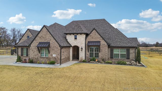 7003 E 91st Street North N, Owasso, OK 74073