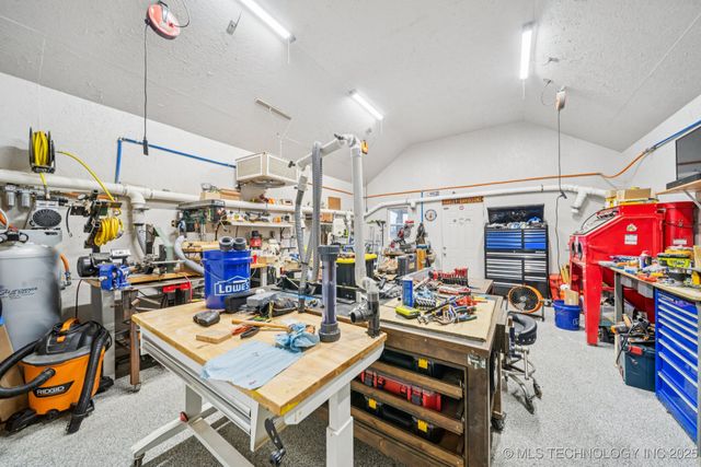 7003 E 91st Street North N, Owasso, OK 74073